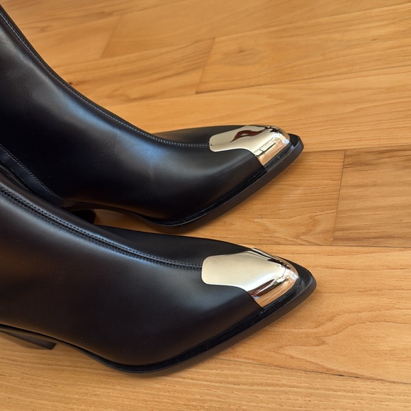 NEW Alexander McQueen block heel leather booties - Picture 5 of 12